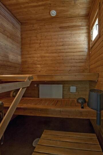 Фото номера Коттедж с сауной и 4 спальнями Дома для отпуска Kajaani Cottages г. Jormua 22